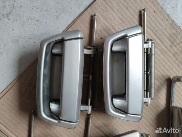 Ручки двери замки Волга 3110/31105/3102 новые