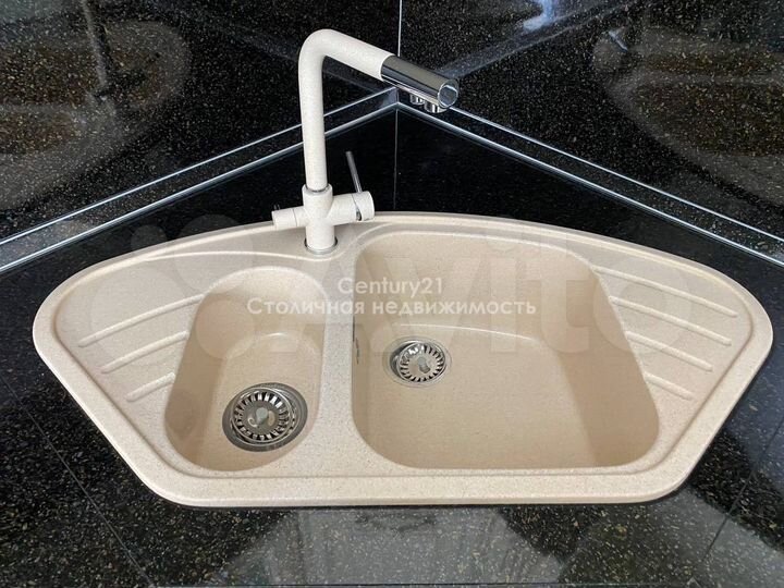 3-к. квартира, 85 м², 21/25 эт.