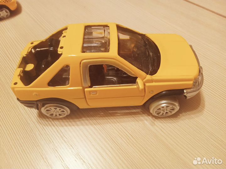 Машинки металлические пакетом