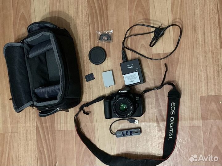 Зеркальная камера Canon 650d