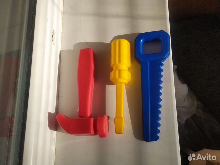 Игрушки для мальчика инструменты