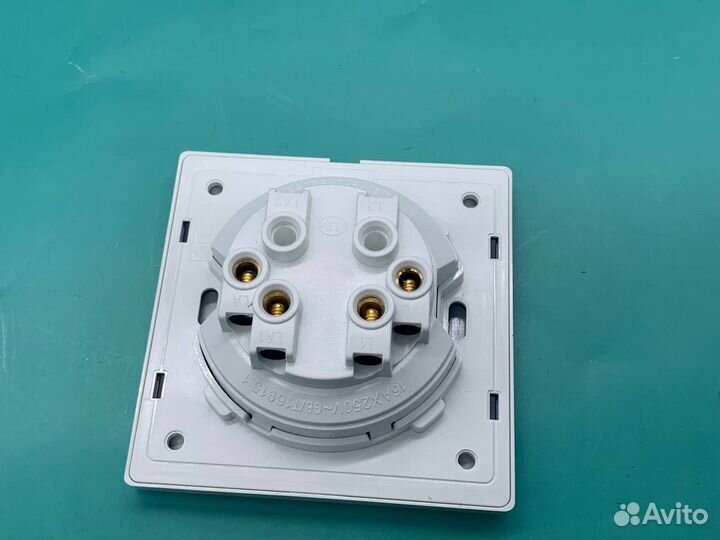 19321 Настенный светильник Wallpad