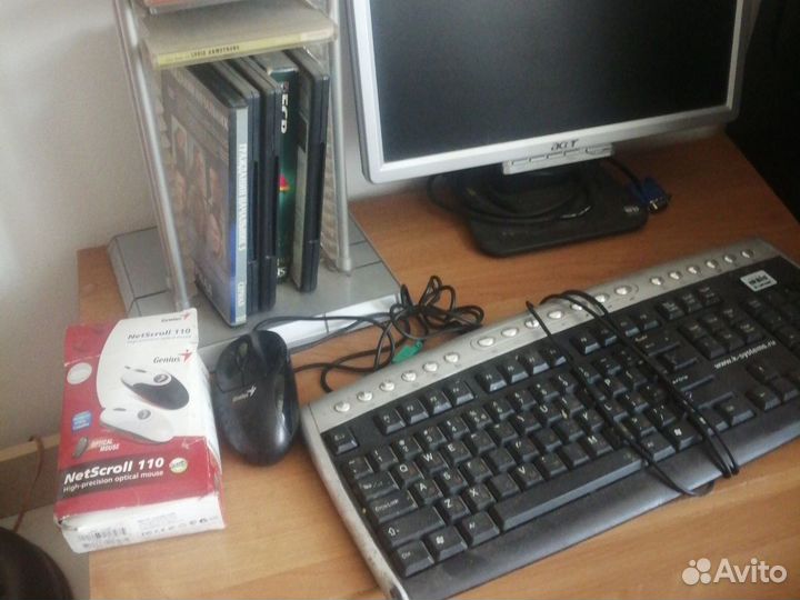 Компьютер в сборе с монитором с клавиатурой и