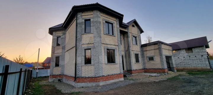 Дом 257 м² на участке 10 сот.