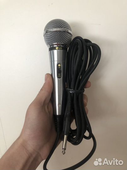Микрофон проводной LG