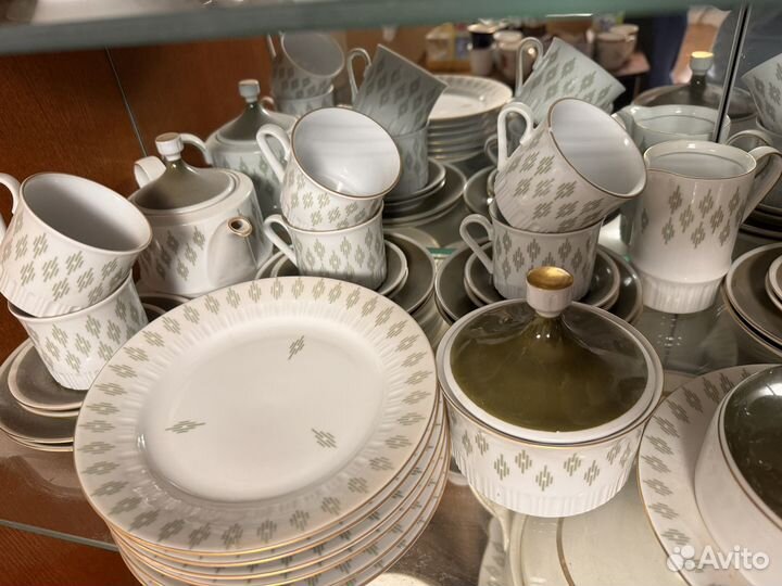 Набор фарфоровой посуды Volkstedt