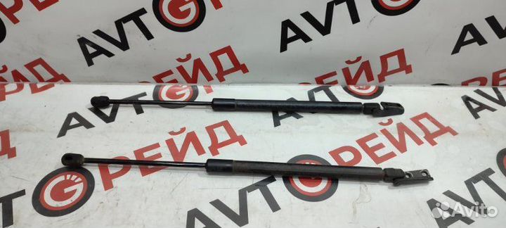 Амортизатор двери багажника Mitsubishi Airtrek