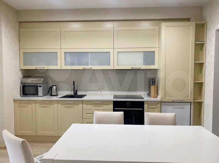 2-к. квартира, 70 м², 3/16 эт.