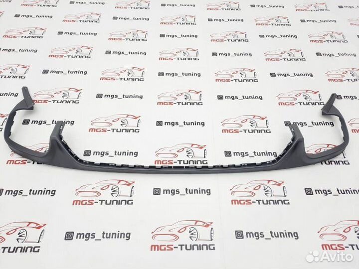 Диффузор стиль SQ8 на Audi Q8 18-н.в