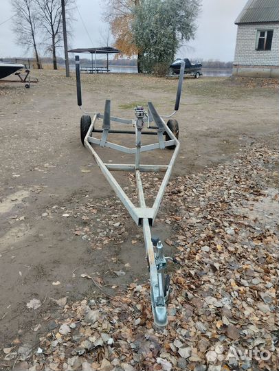 Лодочный прицеп