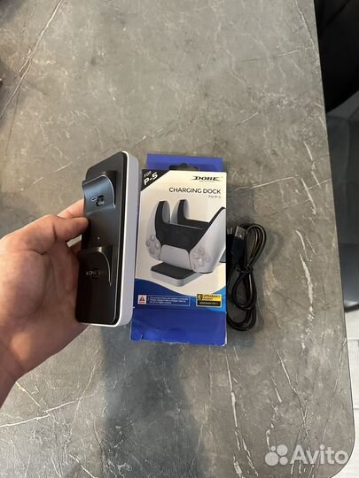 Зарядная станция для геймпадов ps5