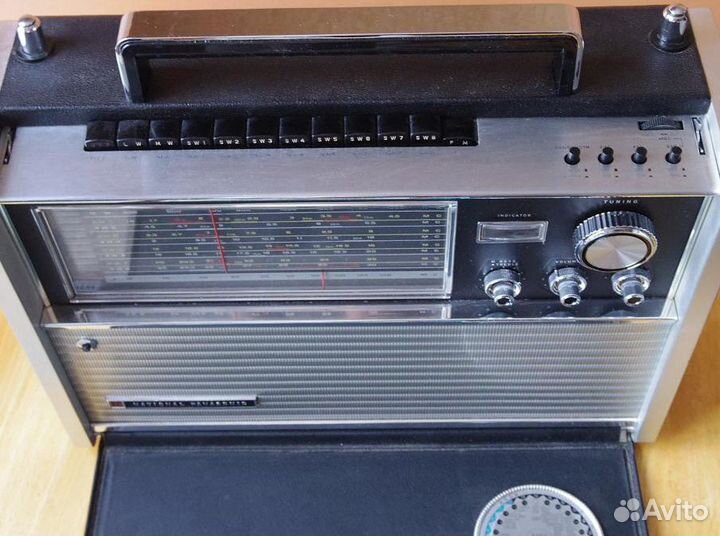 National Panasonic RF-5000 радиоприемник