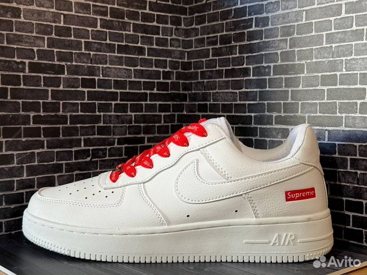 Nike air force 1 supreme
