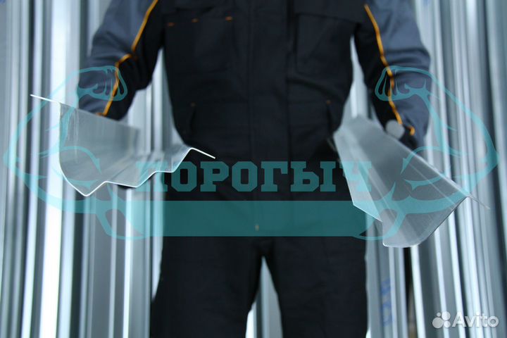 Ремотный порог Hyndai Grand Starex левый