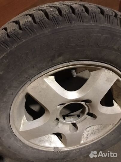 Комплект зимних колес Киа Спортейдж1 (205/70/15)
