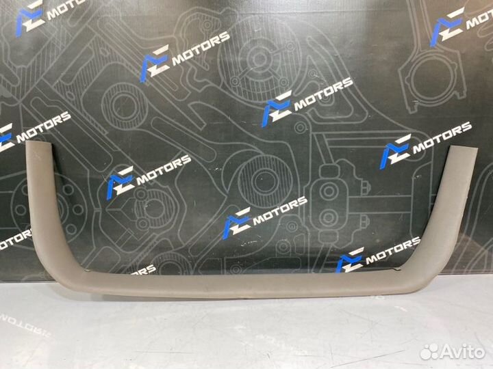 Обшивка крышки багажника Chevrolet Trailblazer