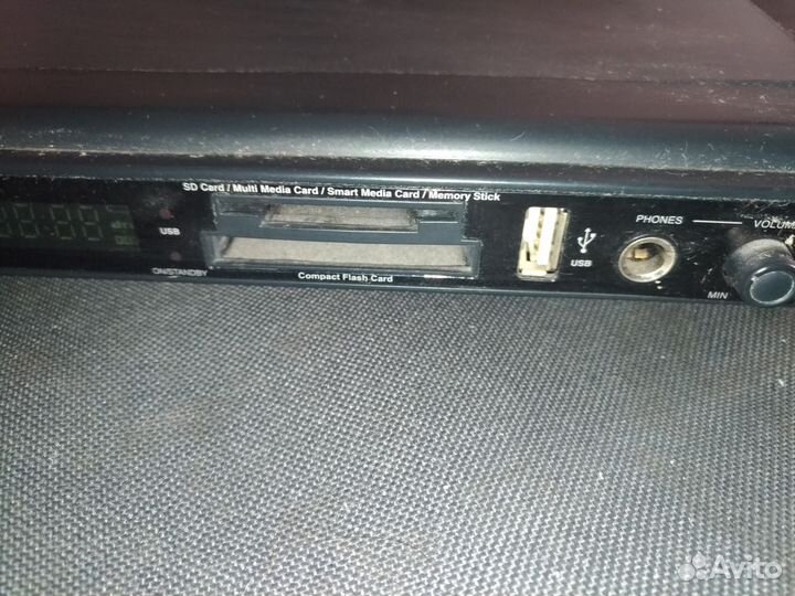 DVD-плеер Medion c устройством для SD, MMC