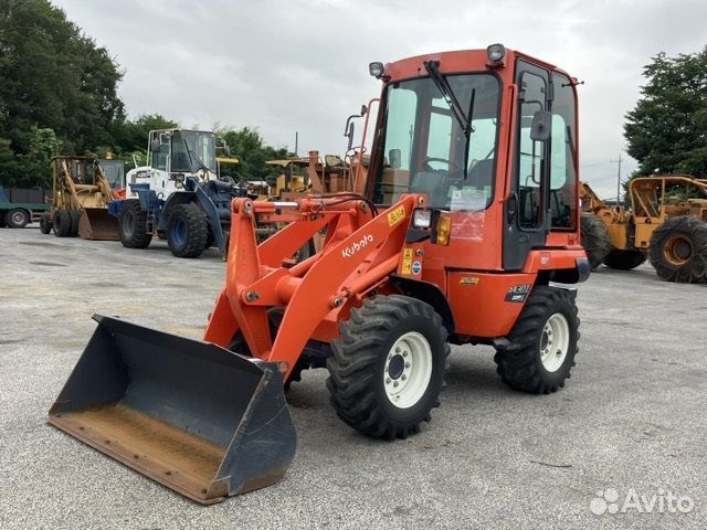 Фронтальный погрузчик KUBOTA R430, 2015