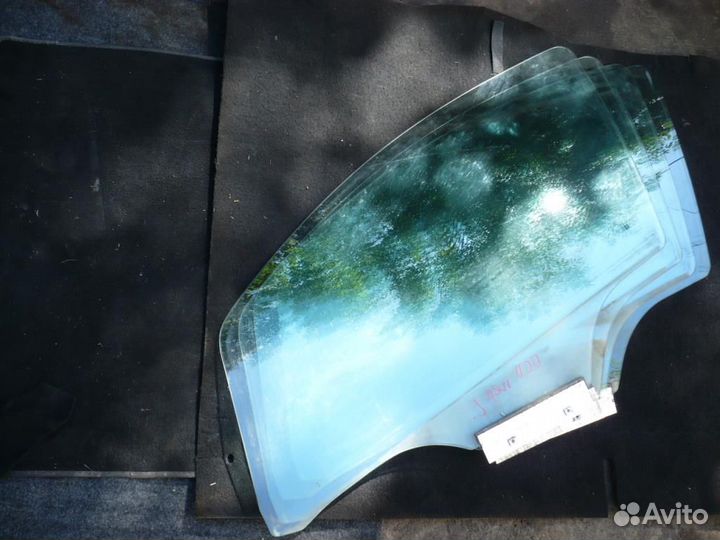 Стекло двери передней левой Opel Corsa D 2006-2015