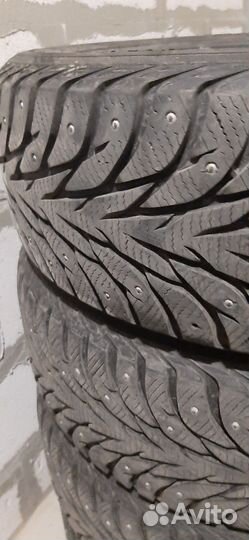 Yokohama Ice Guard Stud IG55 215/55 R18 95T