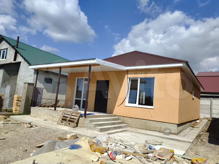 Дом 65 м² на участке 3 сот.