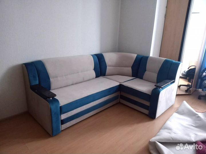 Угловой диван