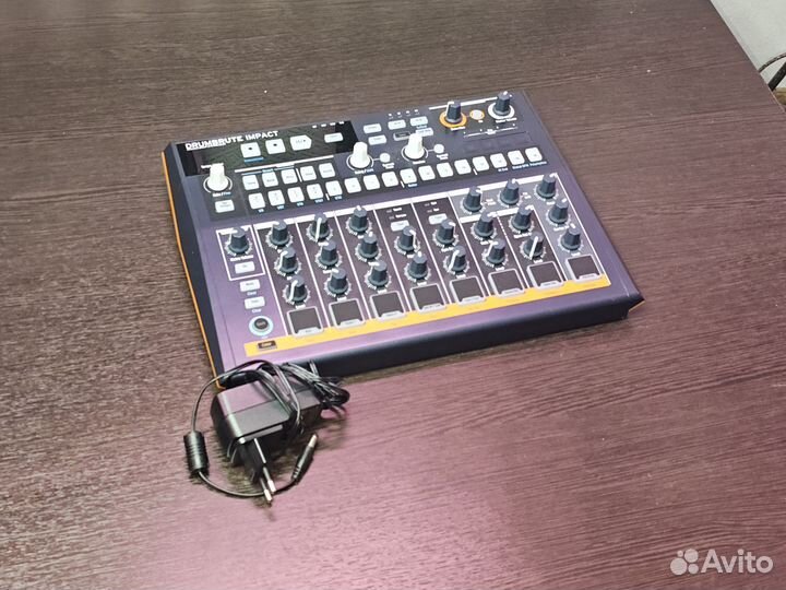 Аналоговая драм машина