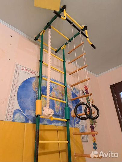 Шведская стенка с матом