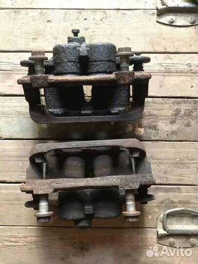 Суппорта передние Range Rover Sport Discovery