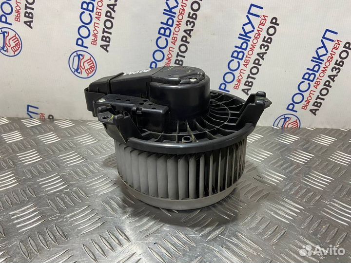 Моторчик печки Toyota Camry V40