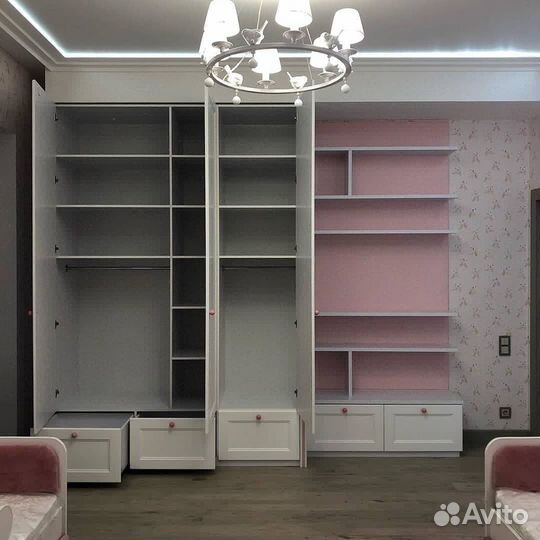 Шкаф стенка