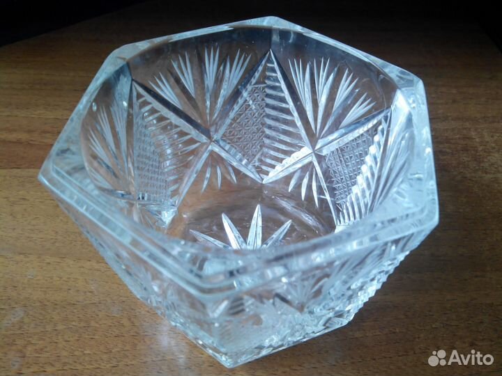 Вазочка из хрусталя для мелких предметов
