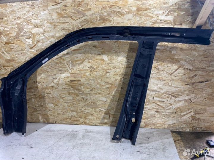 Панель боковая кузова/стойка правая Nissan X-Trail