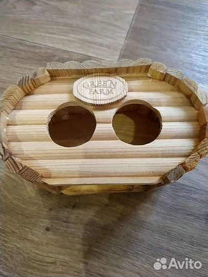 Деревянный домик для хомяков