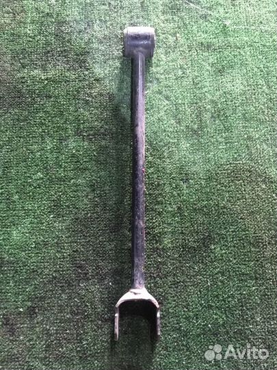 Тяга задняя правая Toyota Carina AT211