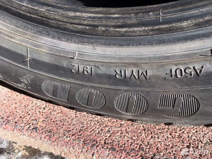 Goodyear UltraGrip 205/55 R16