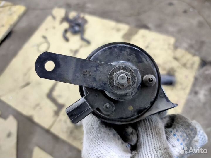 Клаксон сигнал Honda Fit Jazz 1 GD1 2002-08