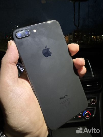 iPhone 8 Plus, 64 ГБ