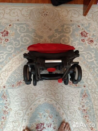 Прогулочная коляска yoya