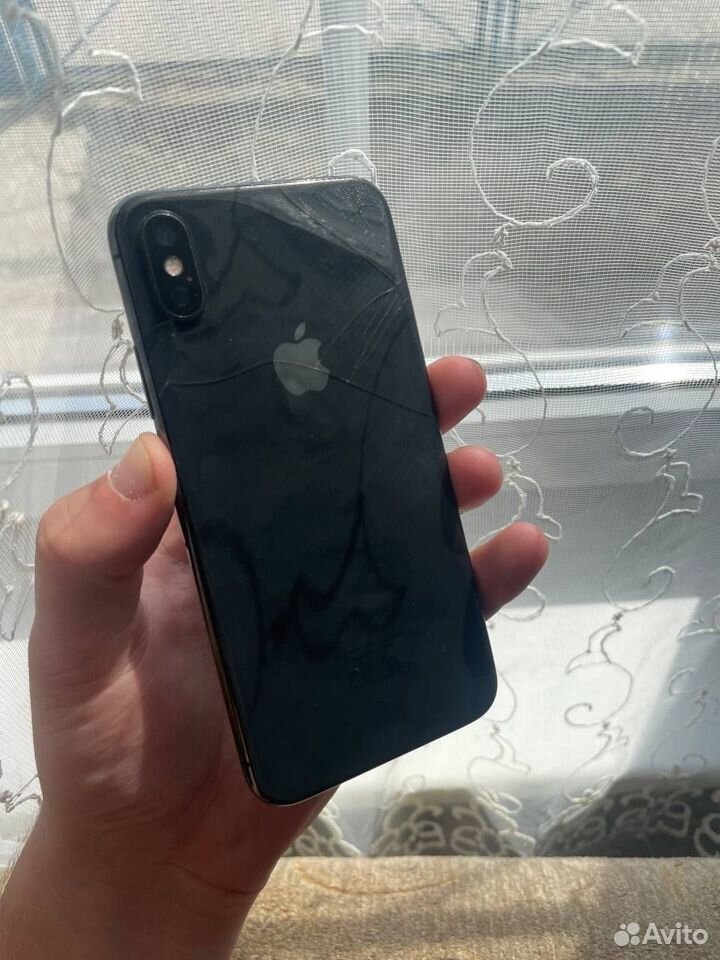 iPhone X, 64 ГБ