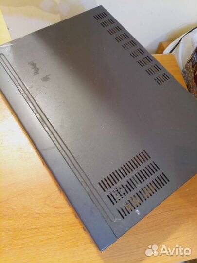 Видеомагнитофон Toshiba