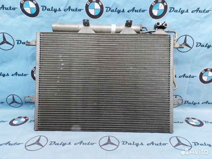 Радиатор охлаждения двигателя Mercedes-Benz
