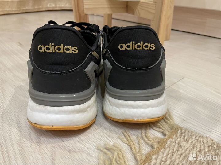 Кроссовки adidas