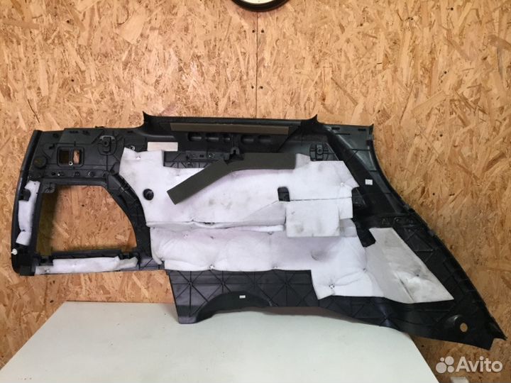 Обшивка багажника правая Mercedes-Benz Gl-Class