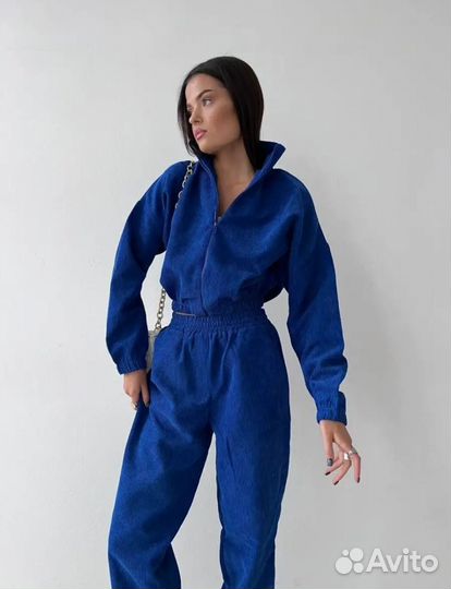 Спортивный костюм женский