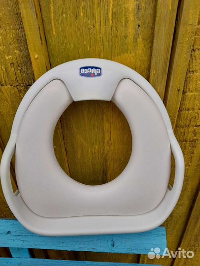 Детское сиденье на унитаз