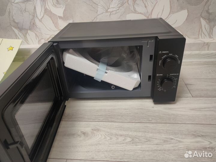 Микроволновая печь leran