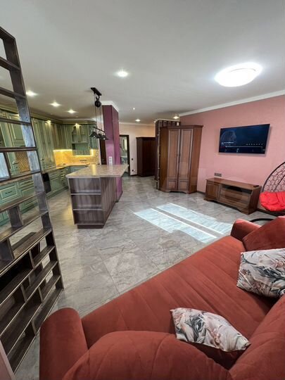 2-к. квартира, 78 м², 9/9 эт.