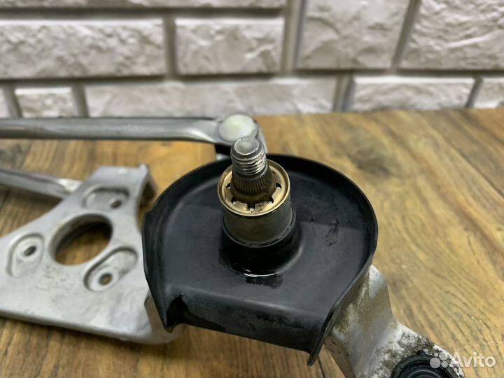 Subaru хv Трапеция стеклоочистителей