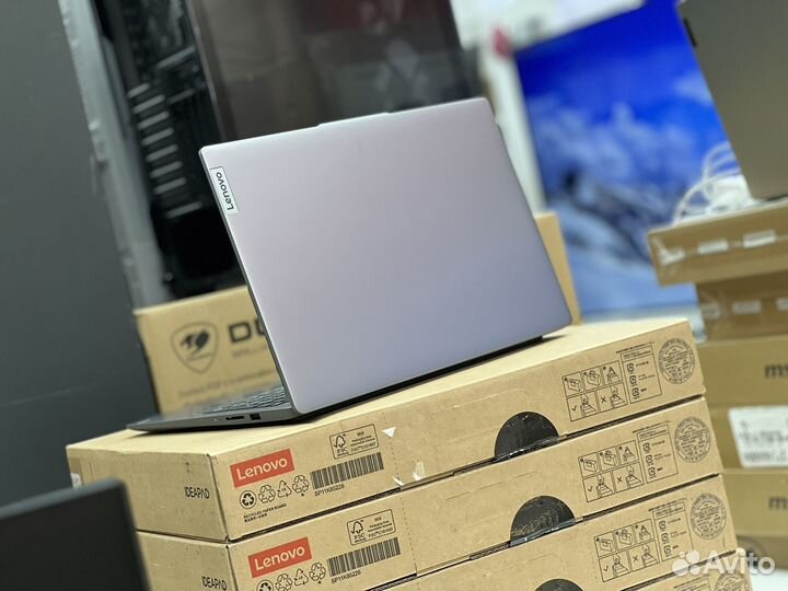 Новый ноут IPS 8 ядер DDR5 8G озу SSD256G